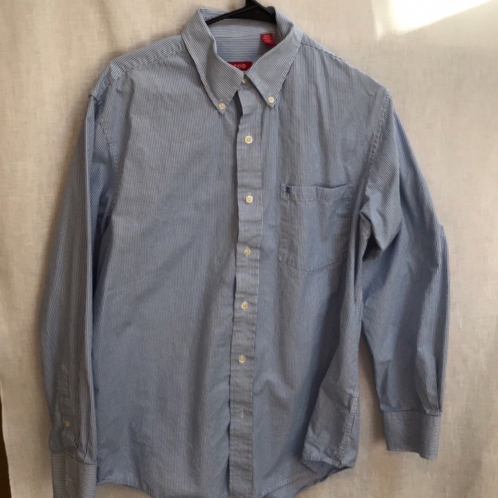 Izod Men’s Blue & White Pin Striped Button Down